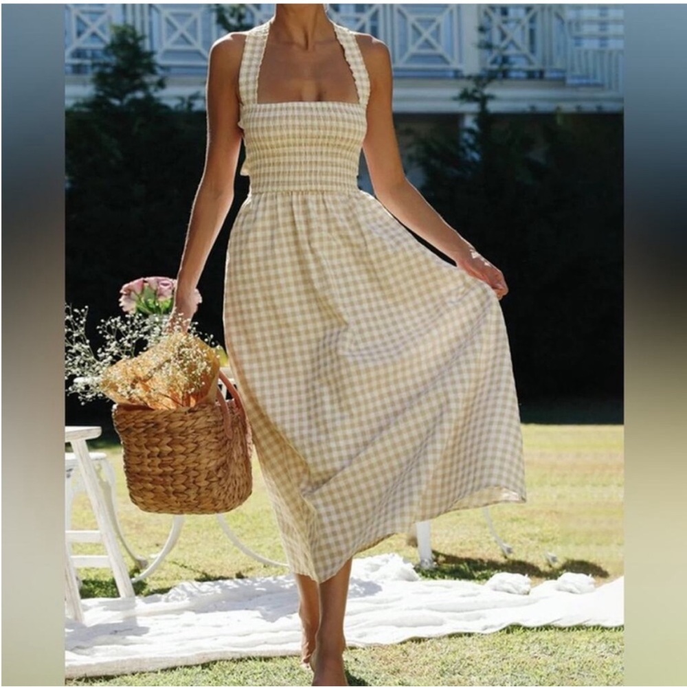 Gingham shirred midi dress